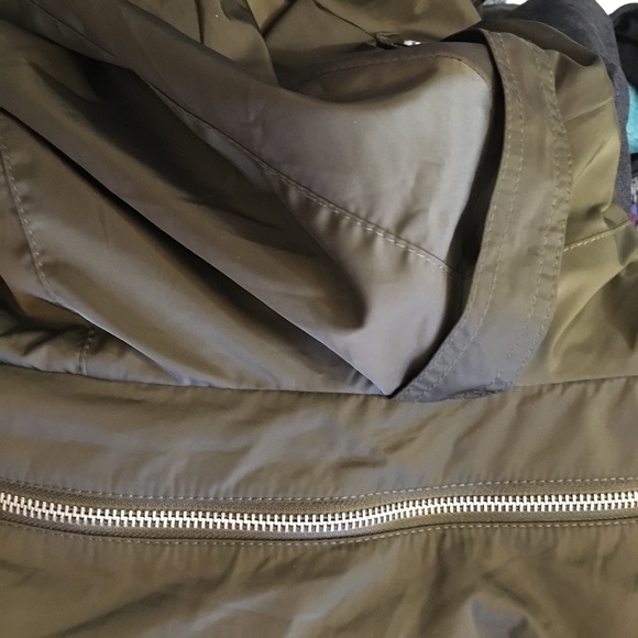 BCBG Green Jacket with orange piping - Picture 5 of 12